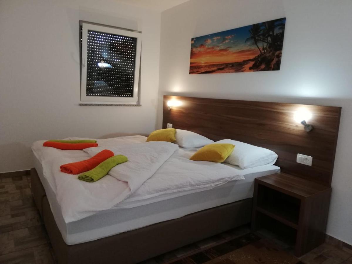 Villa Fantasea Opric Esterno foto