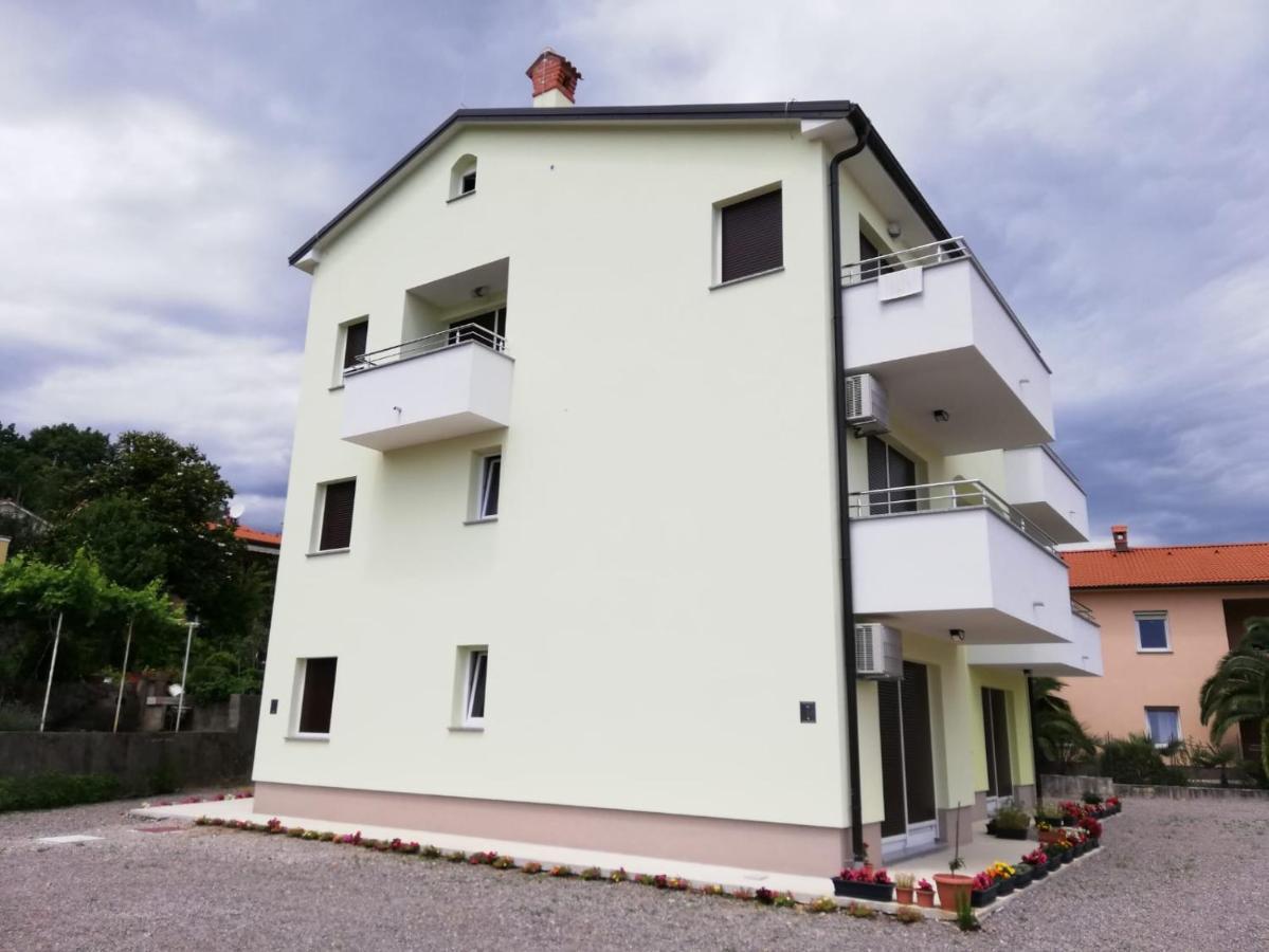 Villa Fantasea Opric Esterno foto
